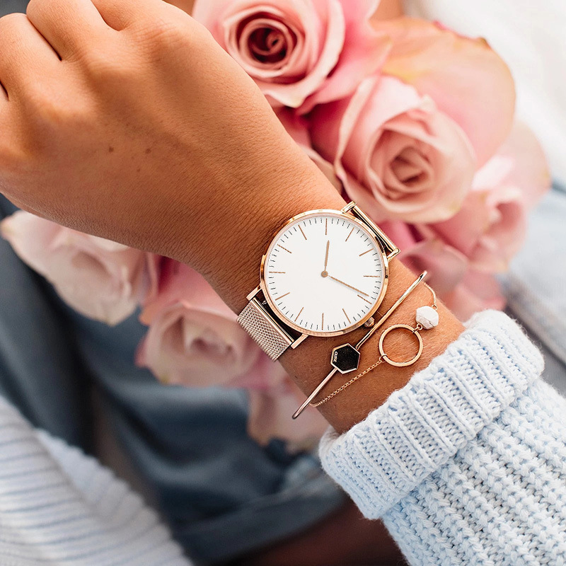 ساعة يد كوارتز بحزام شبكي من ا - مراجعة Mesh Stainless Strap وسعره