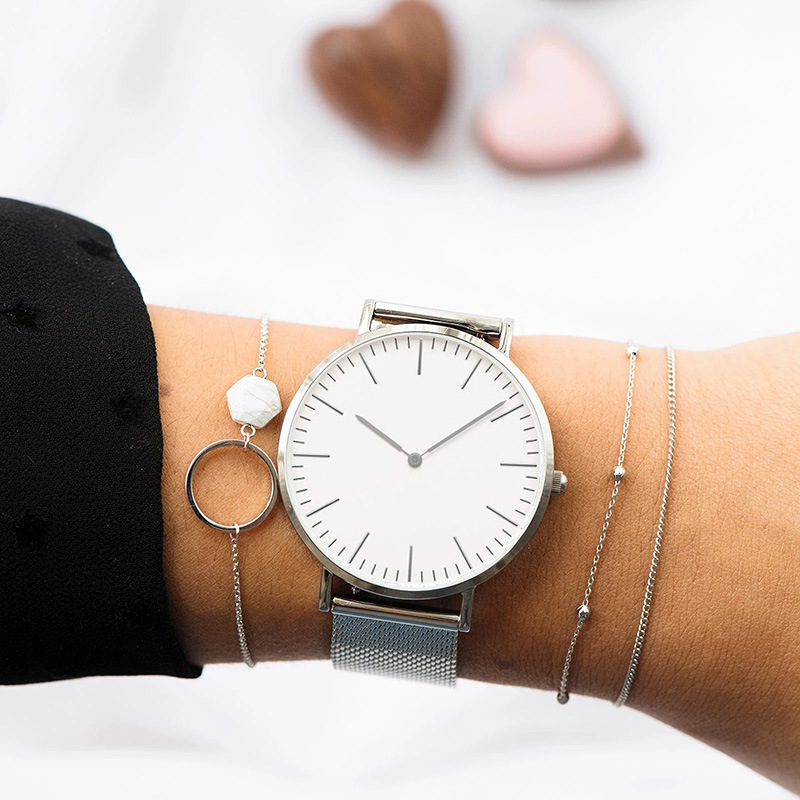 ساعة يد كوارتز بحزام شبكي من ا - مراجعة Mesh Stainless Strap وسعره